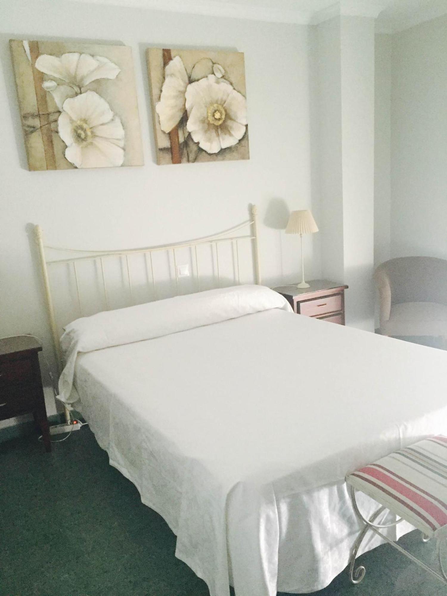 Hostal Acemar Марбелья Екстер'єр фото